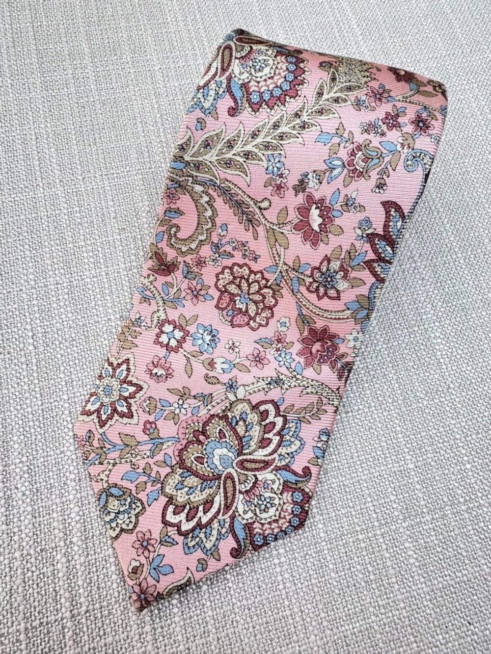 Black Brown 1826 Pink Floral Silk Tie – Cream & Blue Print – 3.5” Width